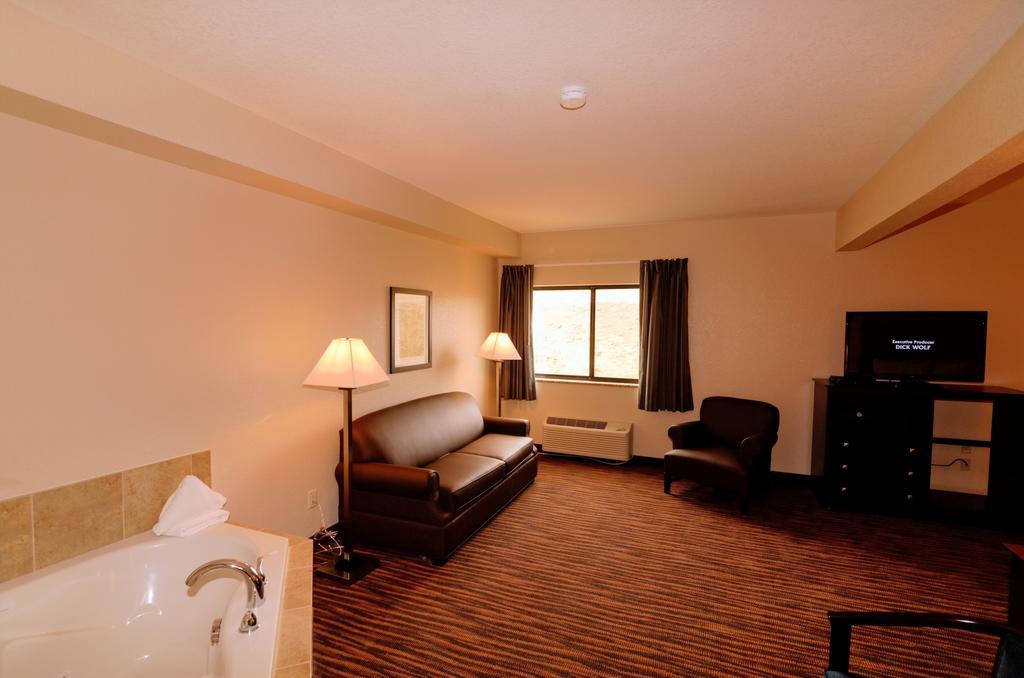 Cobblestone Inn & Suites - Denison | Oak Ridge Exterior foto