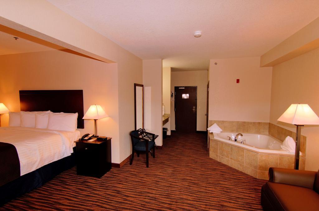 Cobblestone Inn & Suites - Denison | Oak Ridge Exterior foto