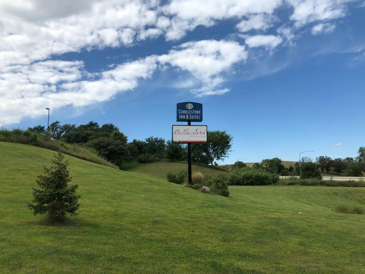 Cobblestone Inn & Suites - Denison | Oak Ridge Exterior foto